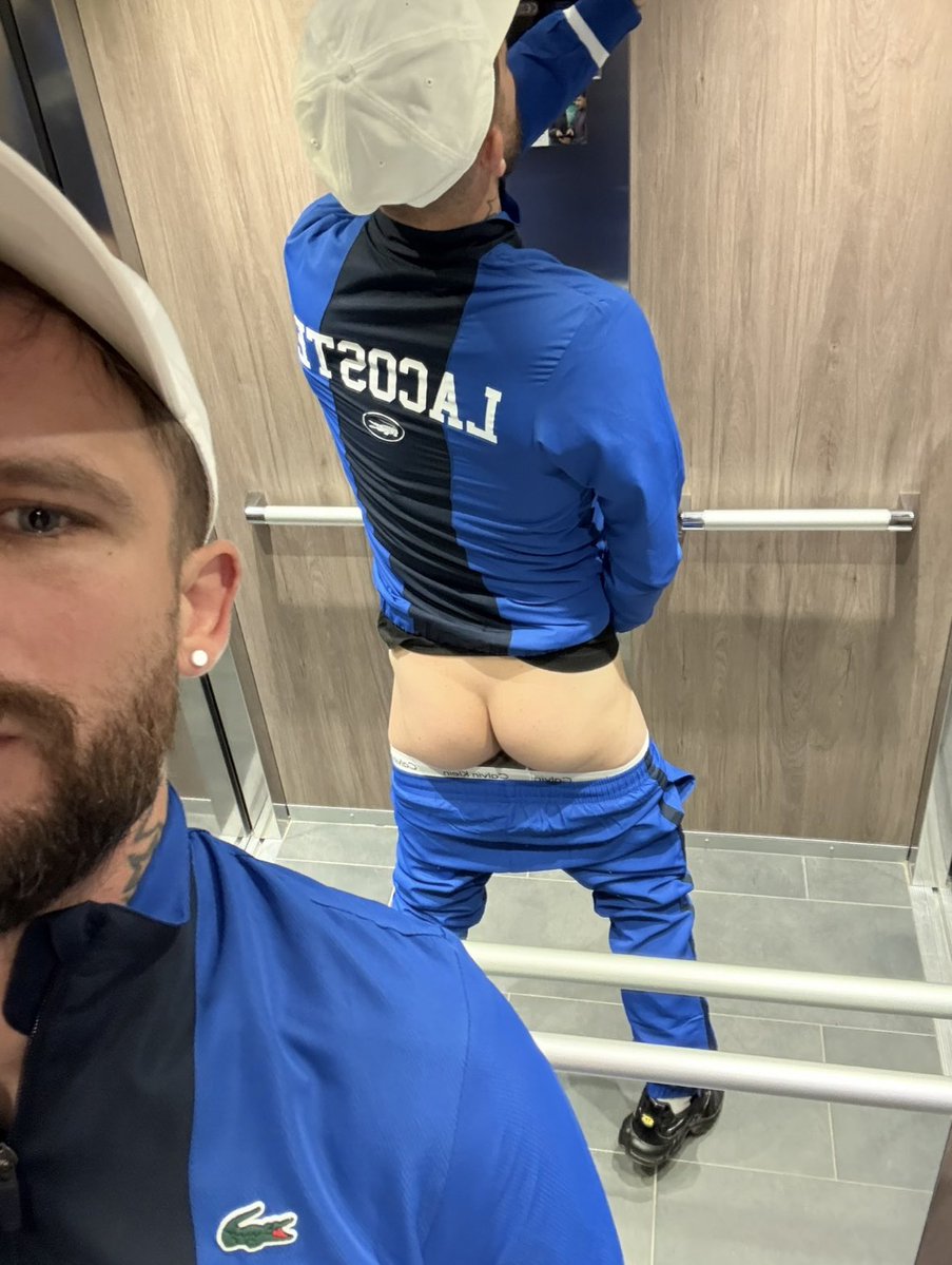 RT si tu veux me déboîter dans l’ascenseur😎