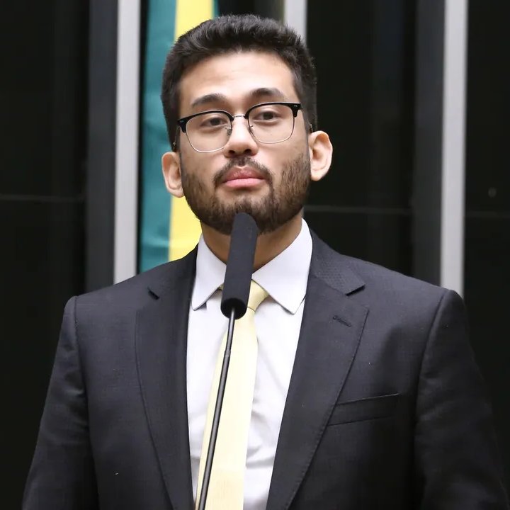 République tweet media