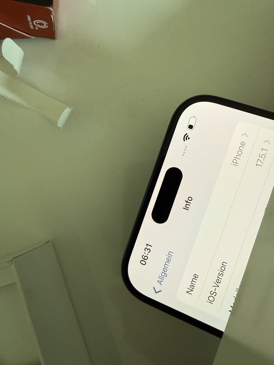 #WeAlliPhoneFamily tweet media