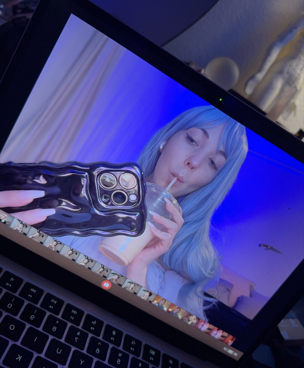 desirée tweet media