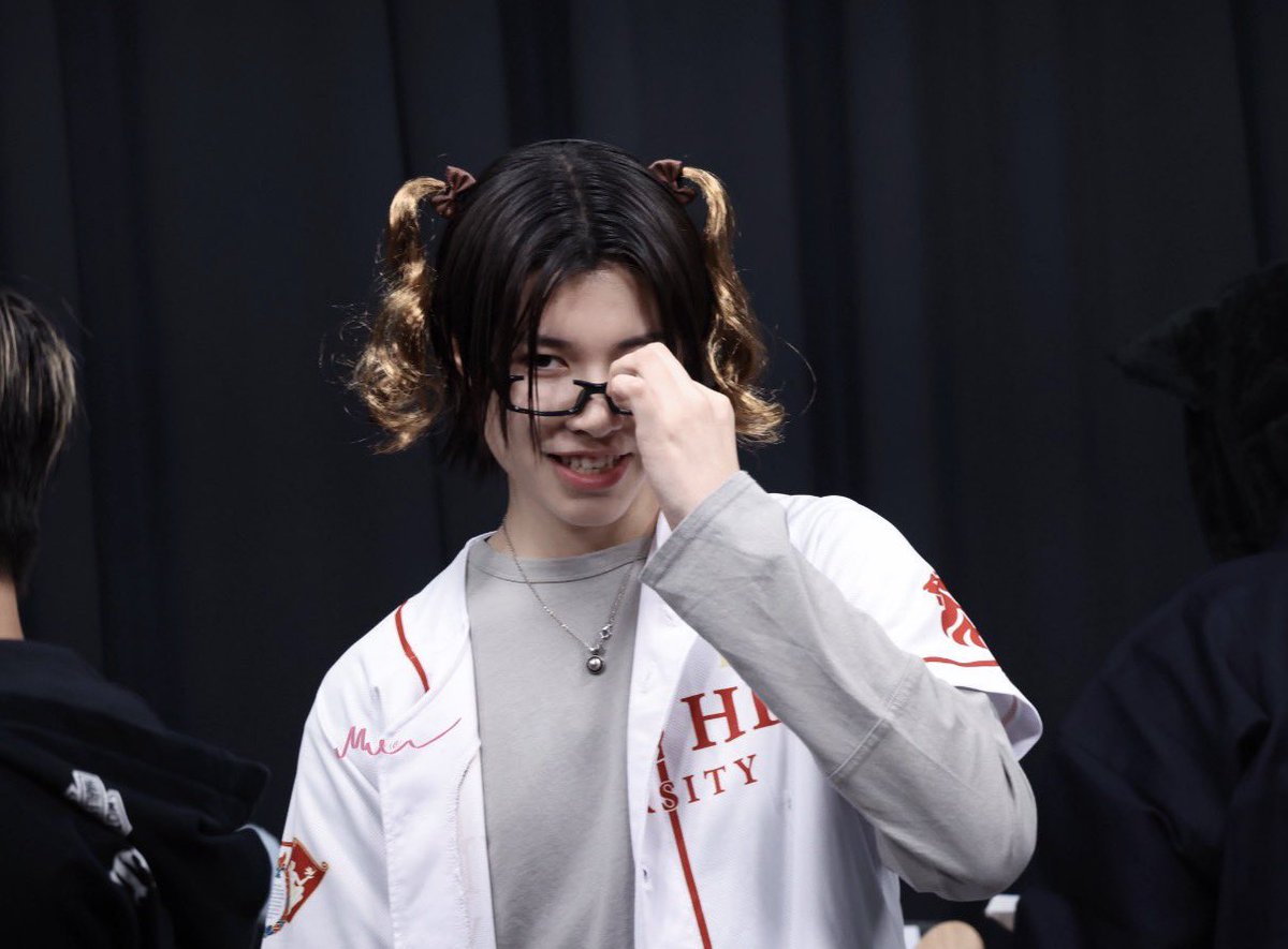 elle (mami loui) tweet media