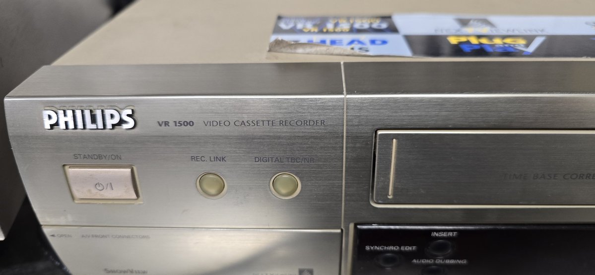 Cukrář Dlask tweet media