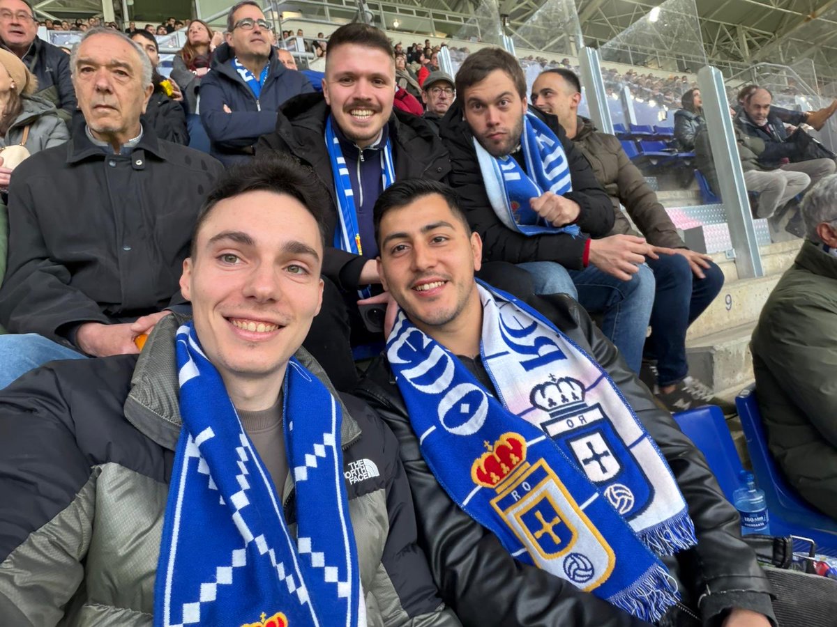 marcossotro's tweet photo. 100 años de Orgullo, Valor y Garra. 🎂💙
En primera o en tercera yo te quiero Oviedo.
@RealOviedo https://t.co/AadM1CQScG