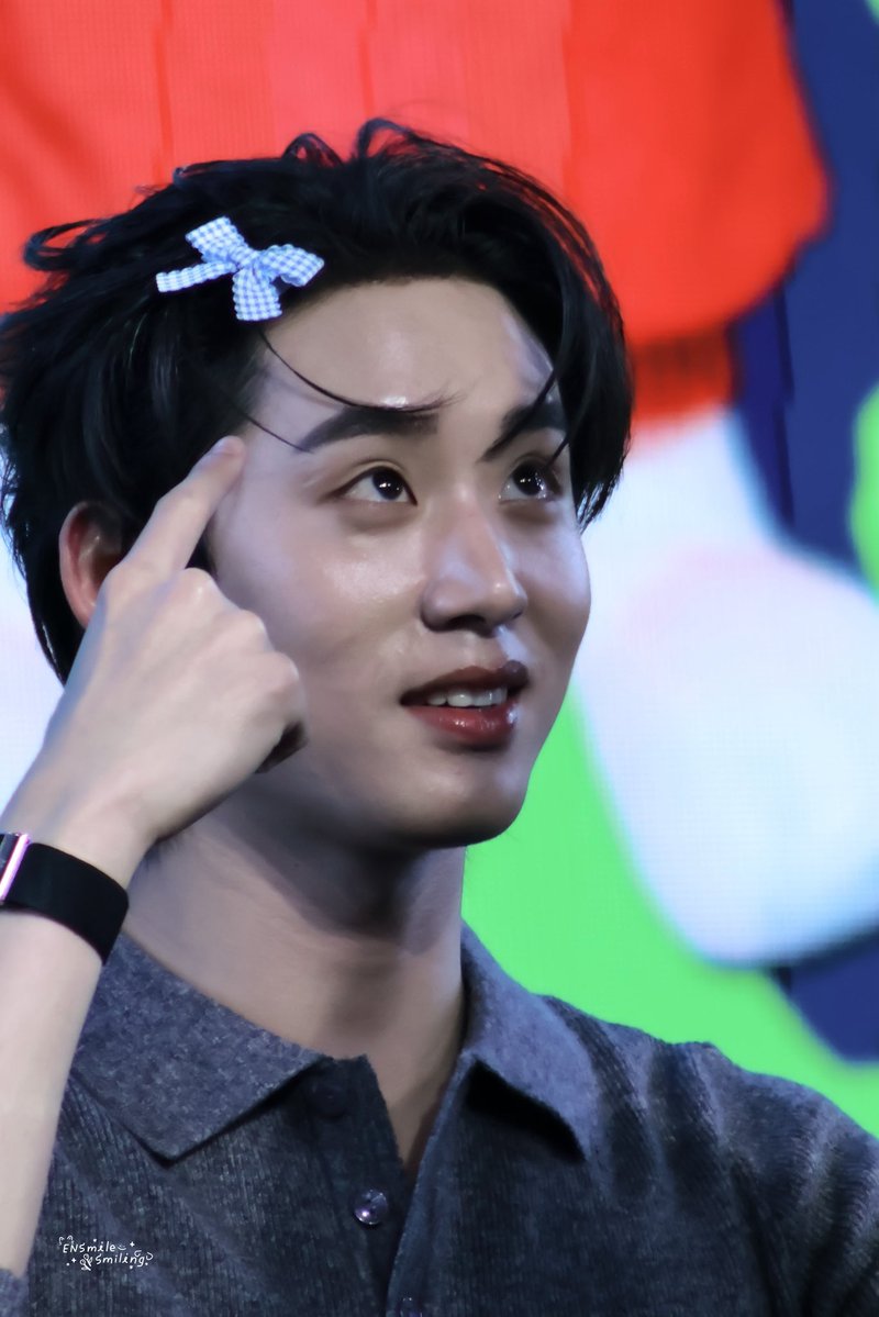 ⋆˚ aj 𝜗𝜚˚⋆ tweet media