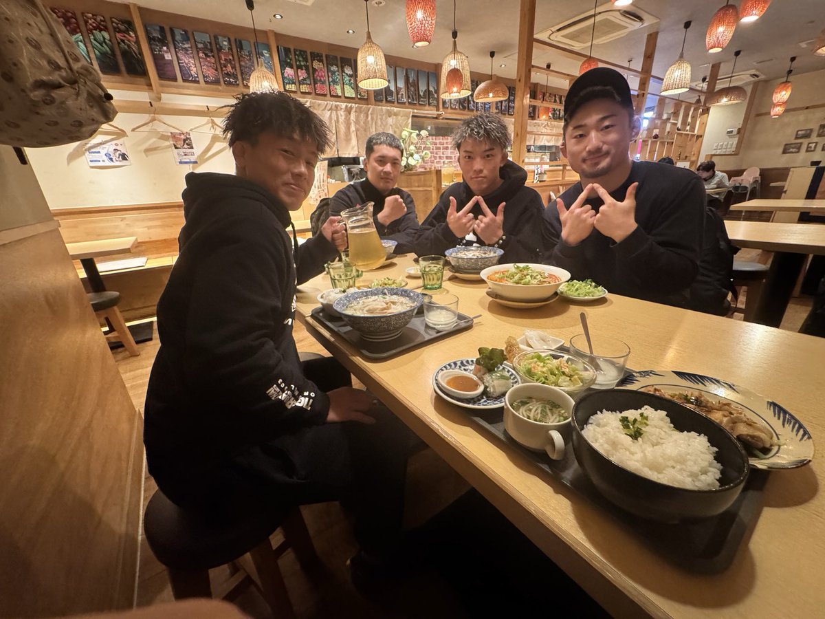 ゴーゾー tweet media