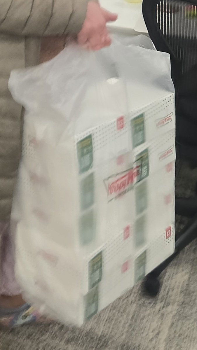 blob ross 🌱 tweet media