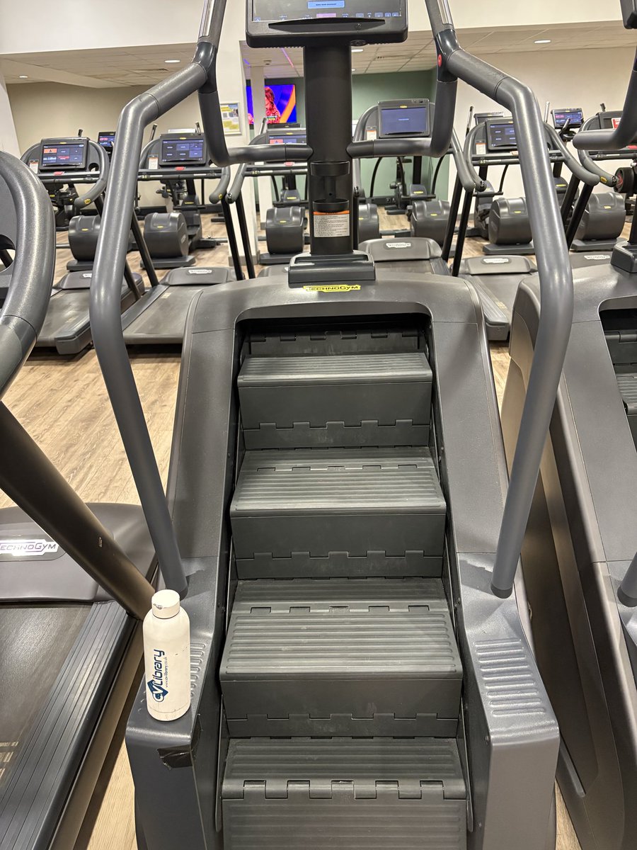 Bracknell RA 🇬🇧 tweet media