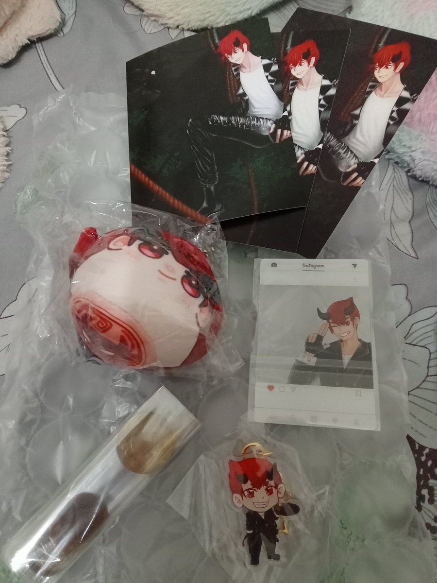 柳子離 tweet media