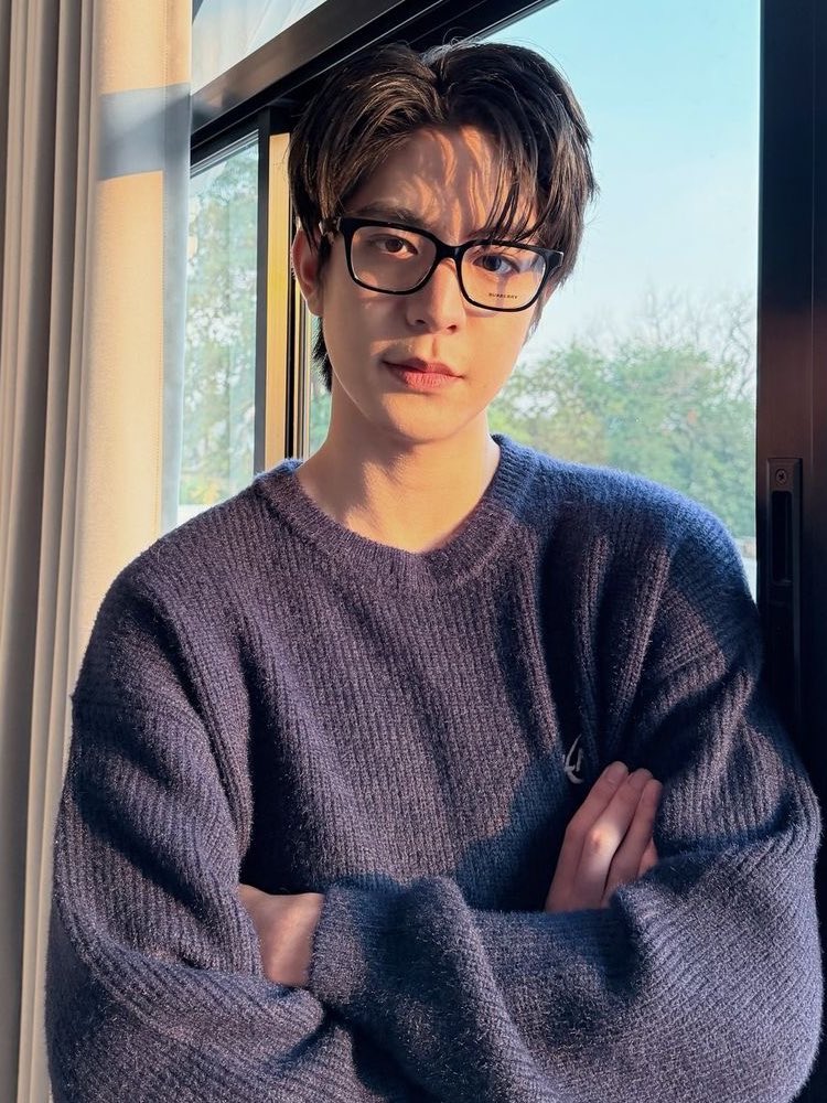 jenny 𝜗ৎ tweet media