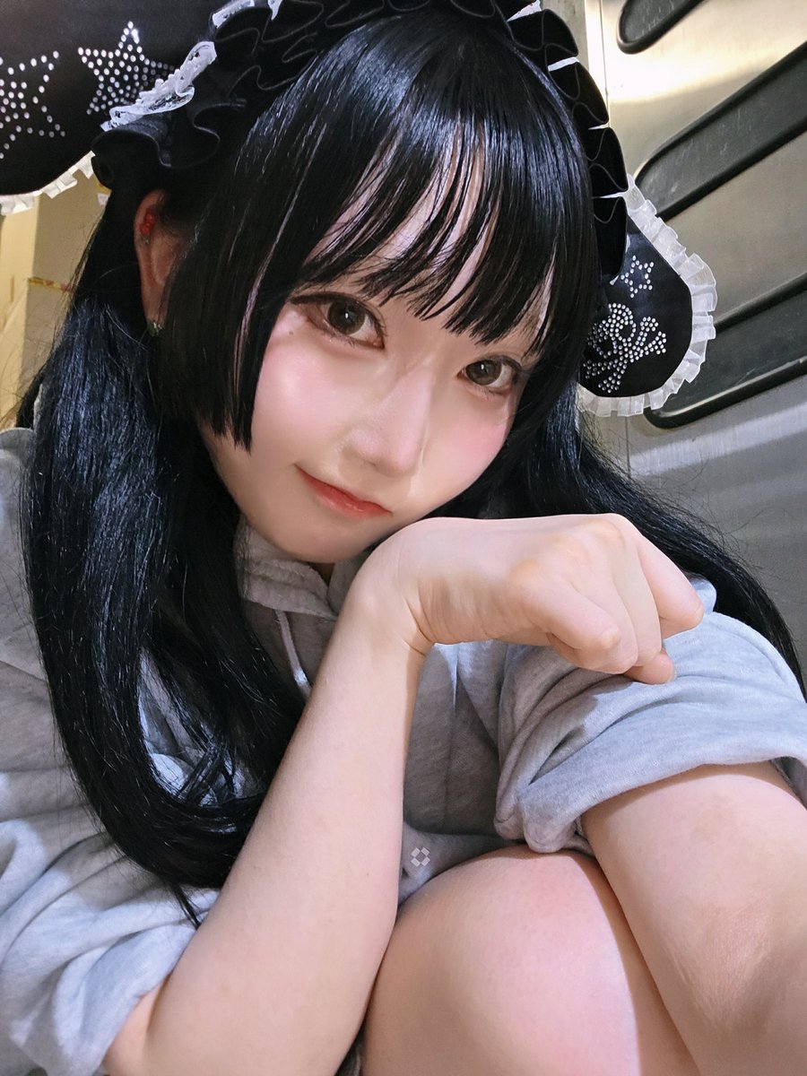 𝟚𝟙𝟘🦷 tweet media