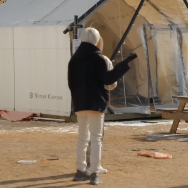 hmm..⌵̈⃝ tweet media