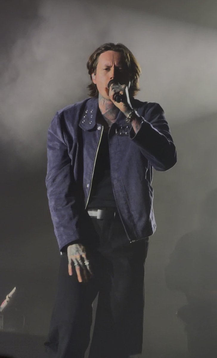 ciara ⏾ tweet media