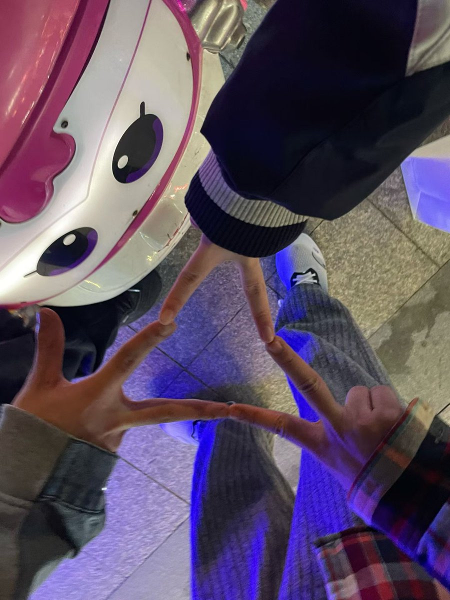 りつ栗子 tweet media