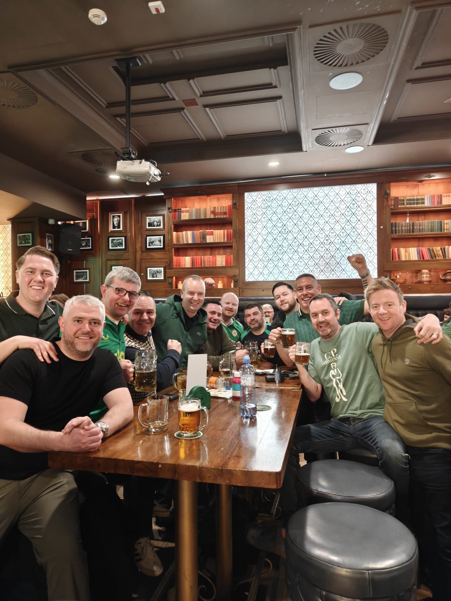 maurice_murphy1's tweet photo. Lets do this🇮🇪 https://t.co/CeZcmKkGP3