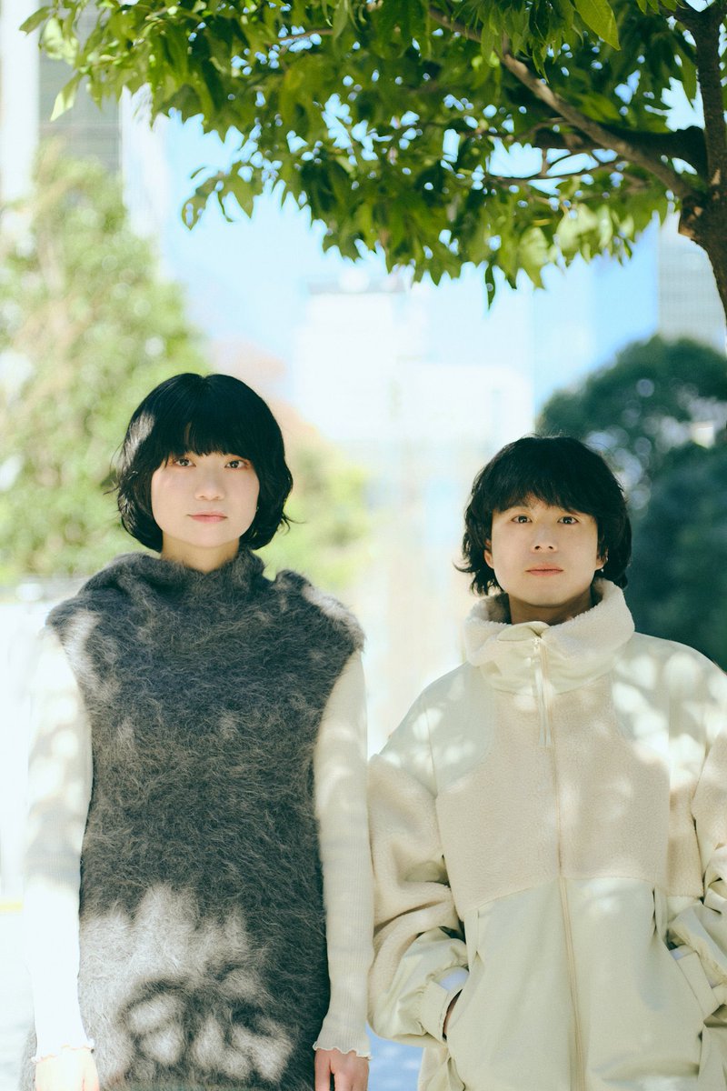 homcomi's tweet photo. ✴︎interview✴︎

me and you little magazineにて
@meandyou_mag 

インタビューが公開されました🪽

ドラマ『冬のなんかさ、春のなんかね』主題歌「knit」の制作背景から、「編む」をキーワードにバンドの今や大切にしていることについてお話しています🧣

https://t.co/GlVlT9NJYL

#Homecomings https://t.co/r0LCrANwyN
