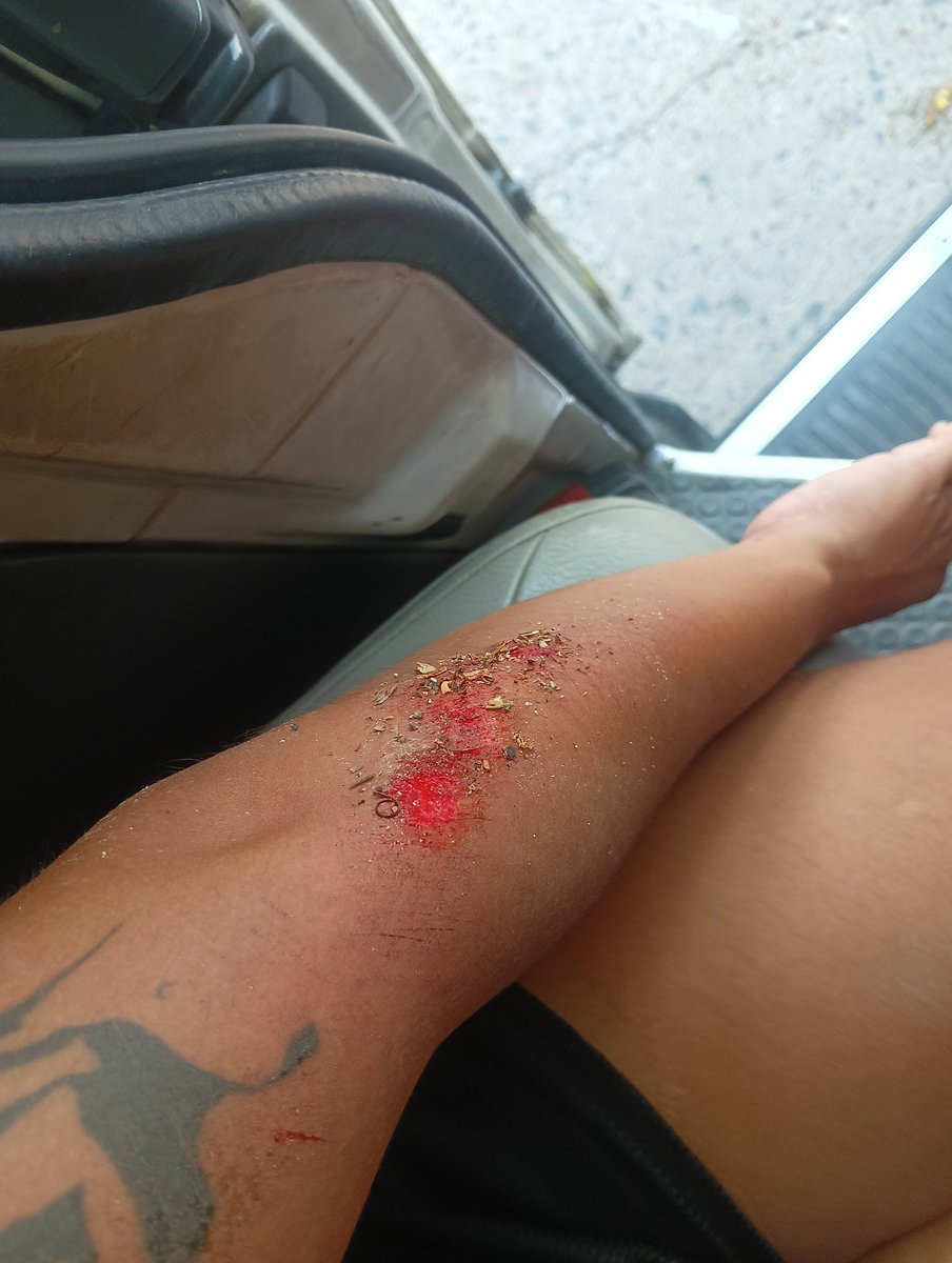 พลอย นะเนี้ย tweet media