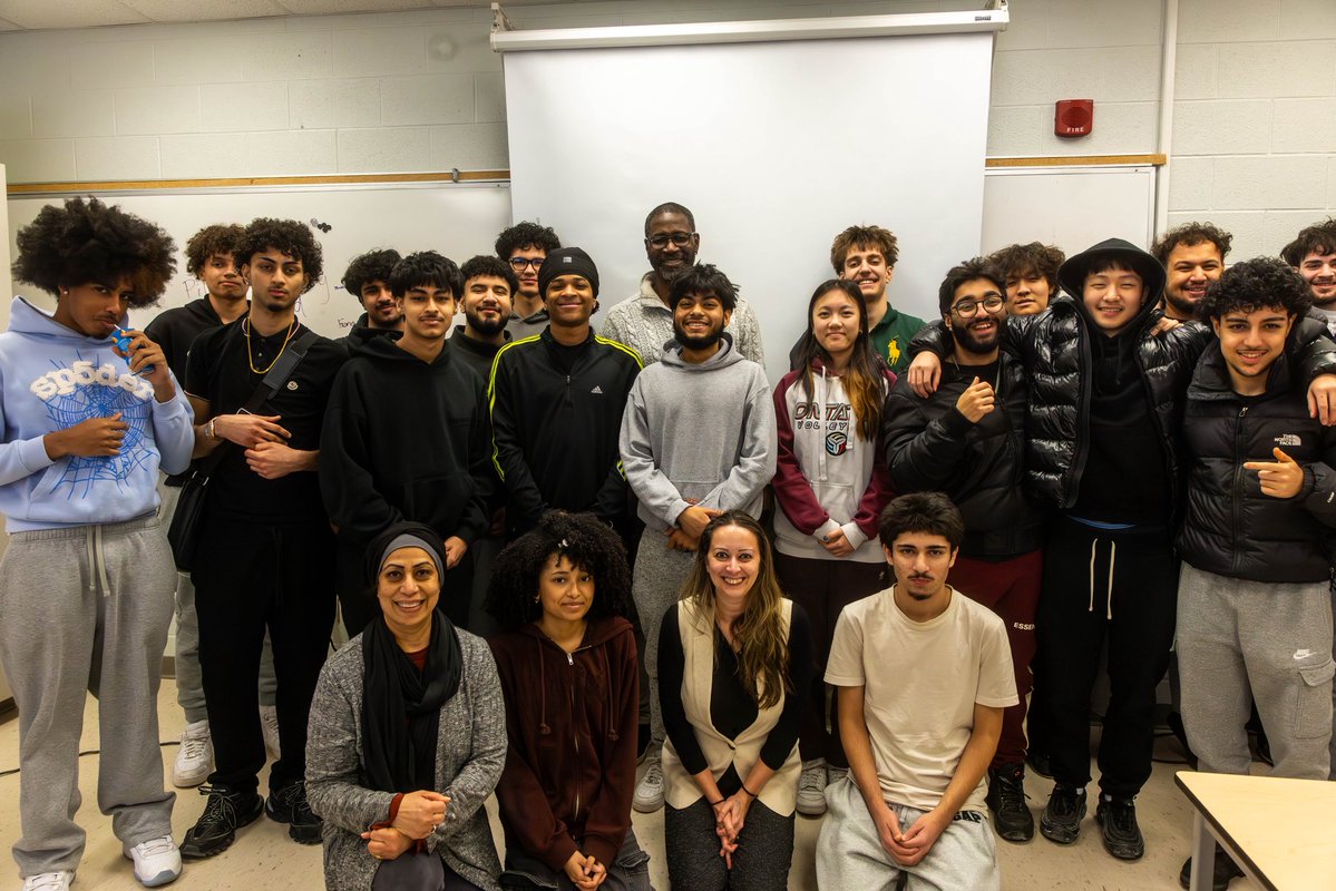 Play Forever tweet media