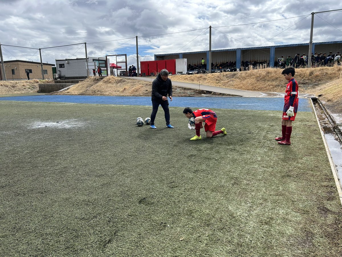katalleracademy's tweet photo. ãU13ãé岡é åŸ
#FCLAVIDA ããäž»å¬ã®ã«ãŒããŒãã§ã¹ã«åå ããŠããŸãïŒ
åããŠã®è©Šåã§ãã¿ãã¿ããŸããããåŸã
ã«è¯ããªã£ãŠãããŸããïŒ
åè°·JYããããã©ã«ãã¥ãããããããšãããããŸããïŒ
#ã«ã¿ãŒã¬å¯å±±ã¢ã«ãããŒ
#kataller https://t.co/CRh2P4c6kF