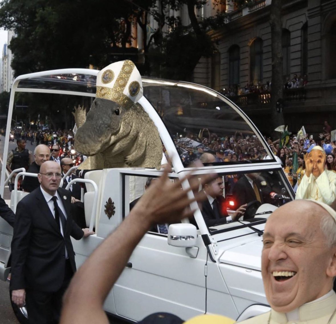 Gomu Gator tweet media