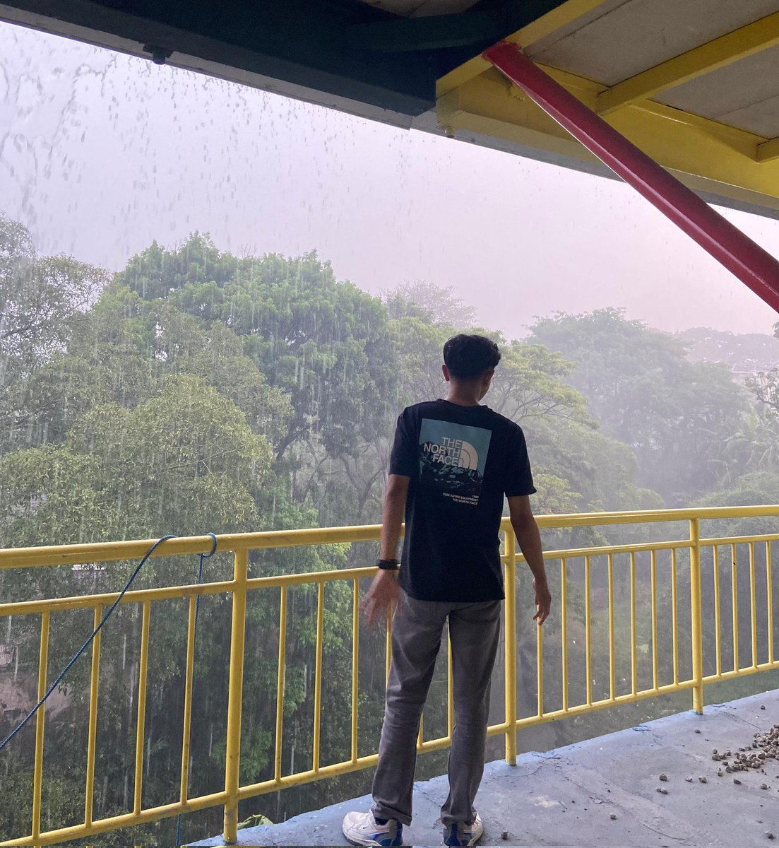 TITITTUIT_ tweet media