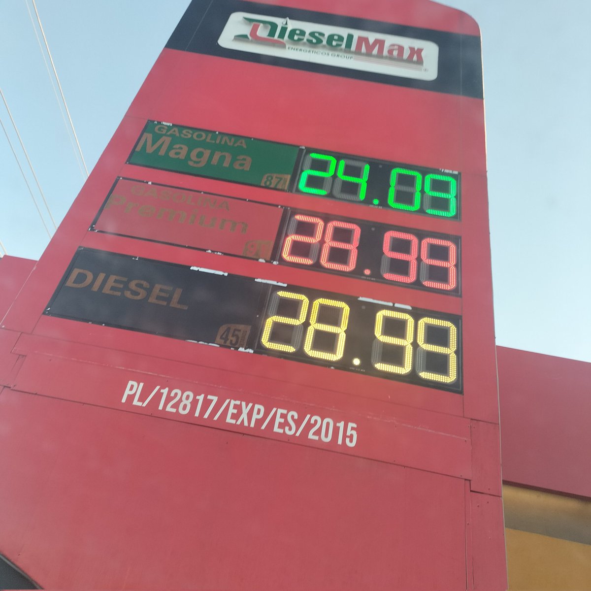 Isaack de Loza tweet media