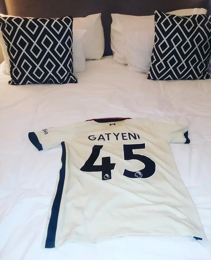 Shauniaro's tweet image. #FourFive🥰