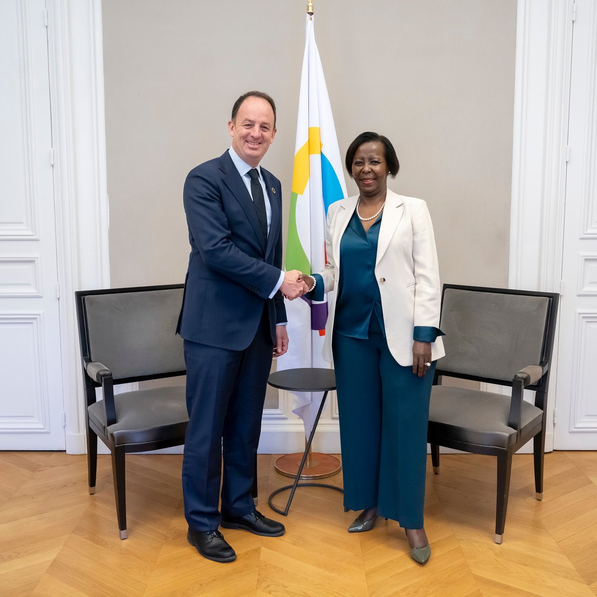La Secrétaire générale de la #Francophonie, <a href="/LMushikiwabo/">Louise Mushikiwabo</a>, a reçu en audience Jean Van Wetter, Directeur général d’<a href="/Enabel_Belgium/">Enabel</a>.

Leurs échanges ont porté sur les synergies possibles entre l’OIF et l’agence belge de développement, dans la perspective d’un partenariat au