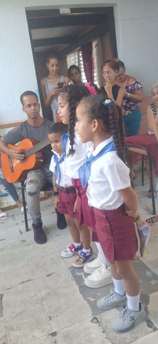 Directora General Regla tweet media