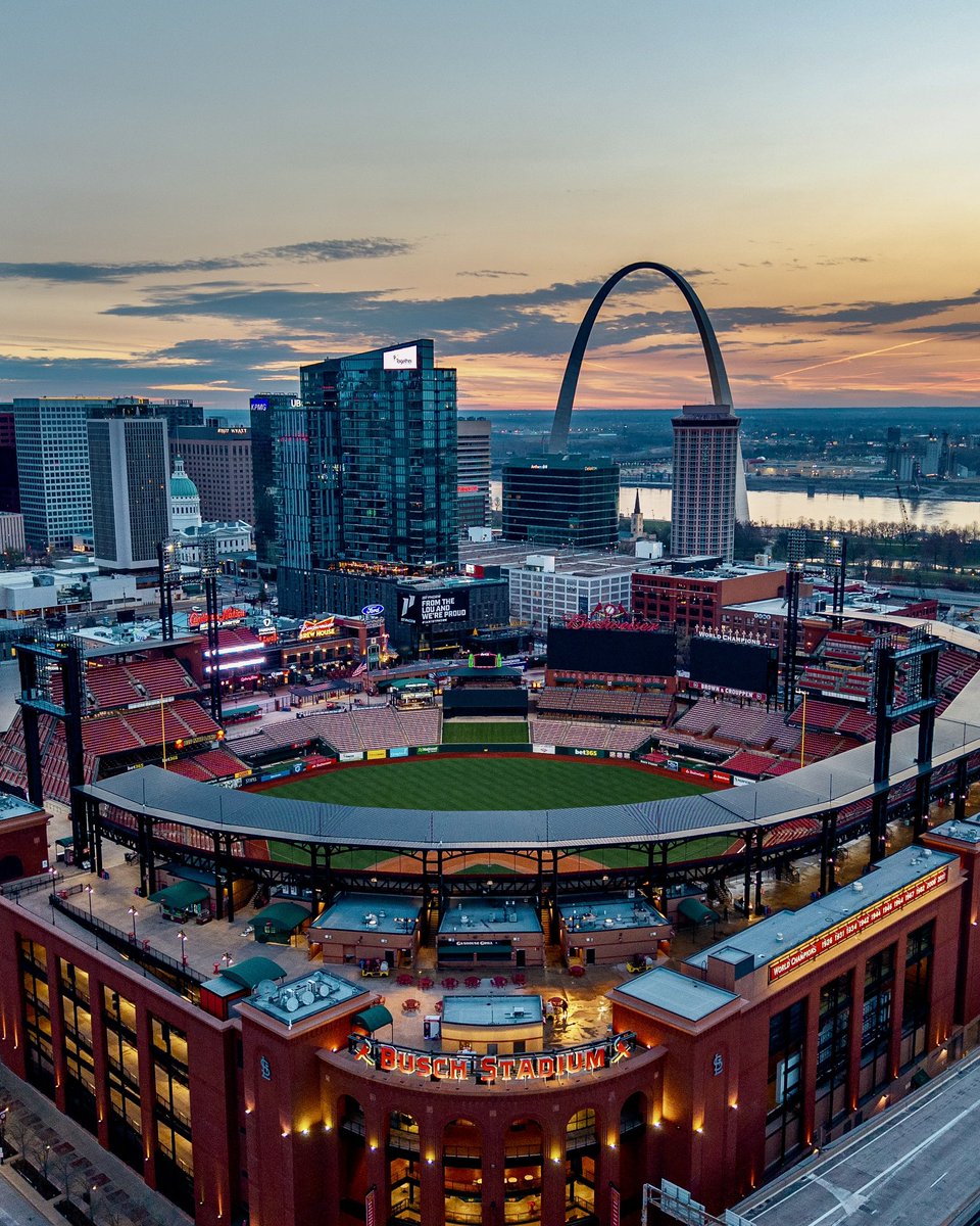 STL Aerials / Brad Henderson tweet media