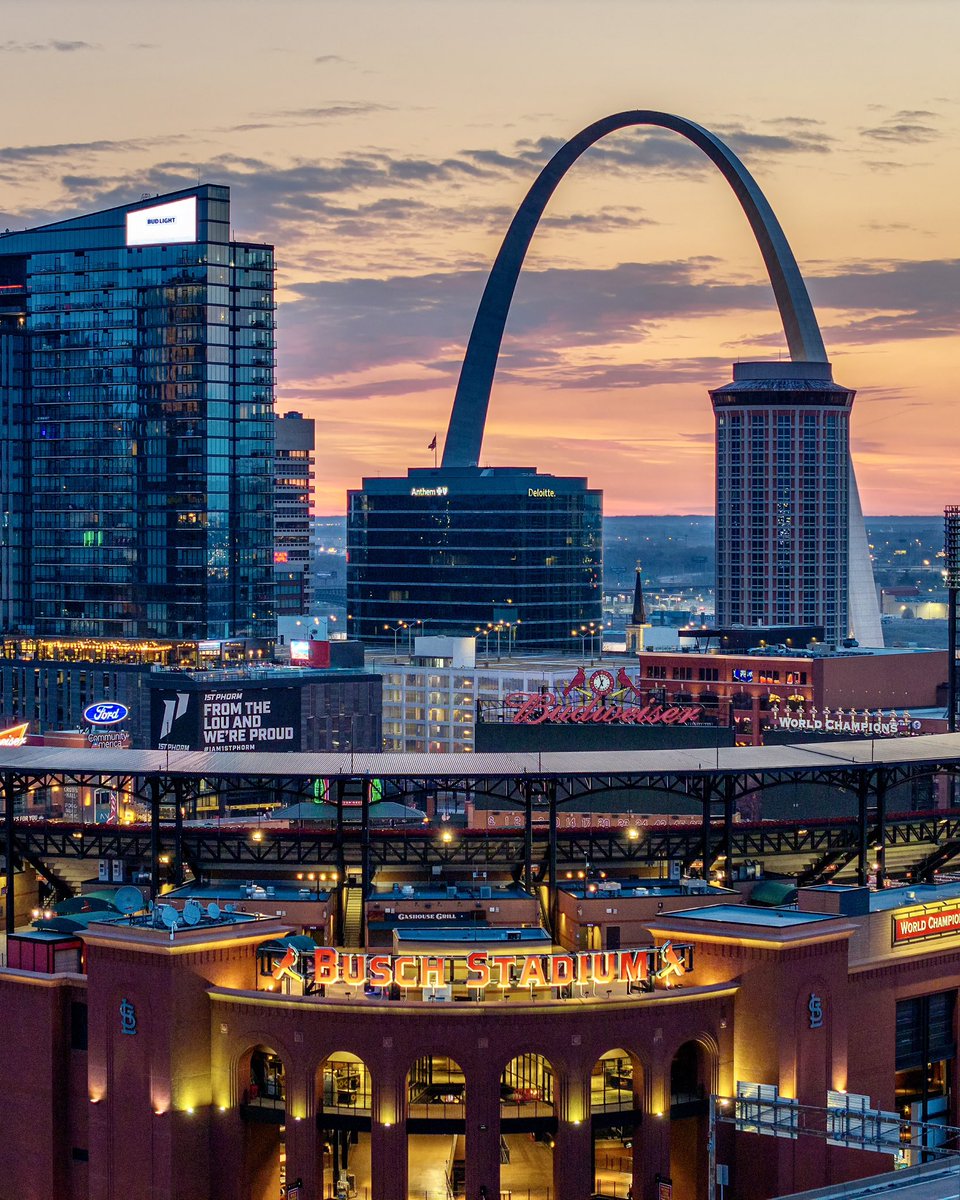 STL Aerials / Brad Henderson tweet media