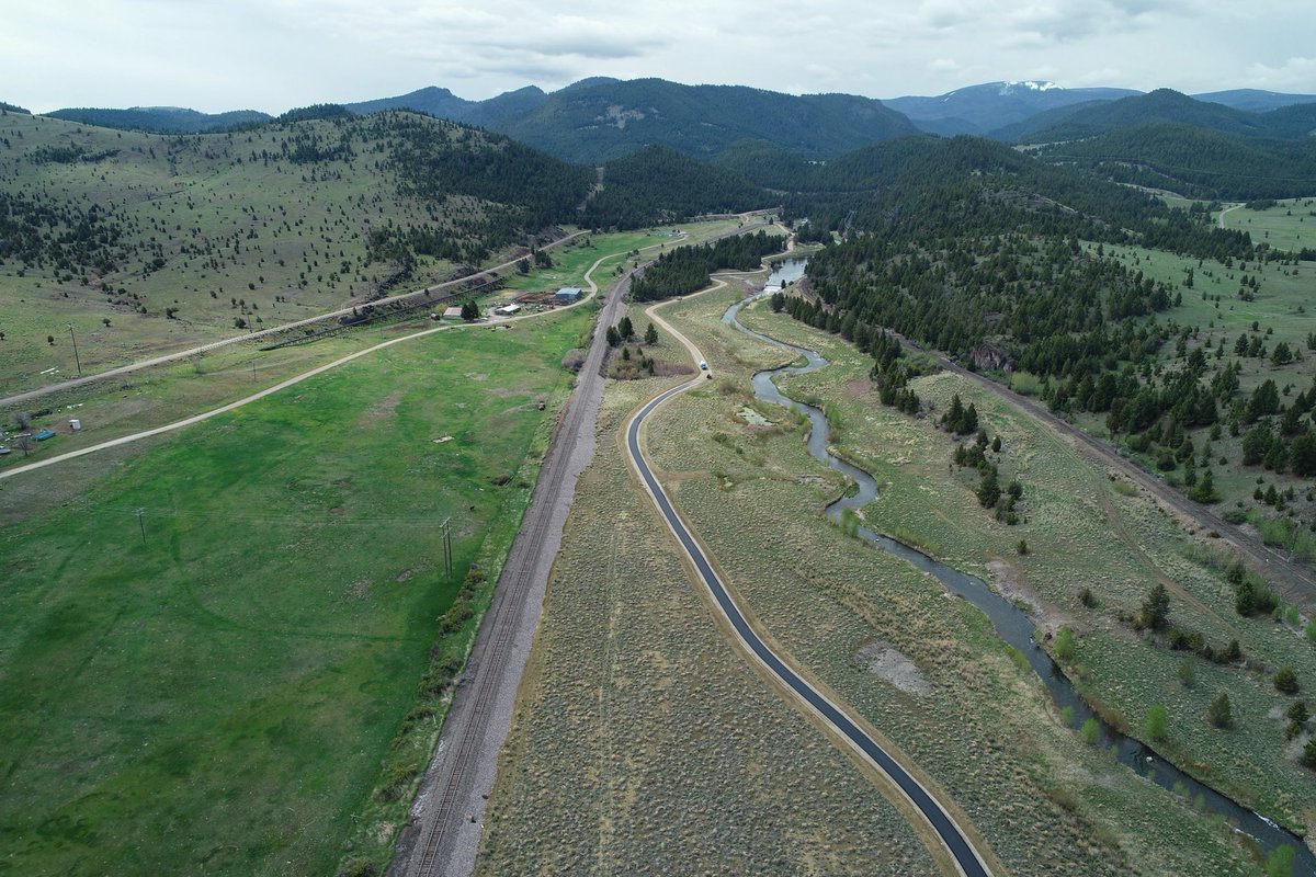 PioneerTechEng's tweet photo. Pioneer is proud to support the Greenway Service District and other representatives on the Silver Bow Creek Greenway project.
 
For more information on the project, check out Montana Standard's article here:  https://t.co/bMgSfSzBDa https://t.co/F0snfpN8Yy