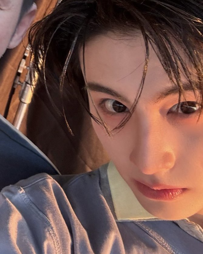 APRIL☀️🌙 tweet media