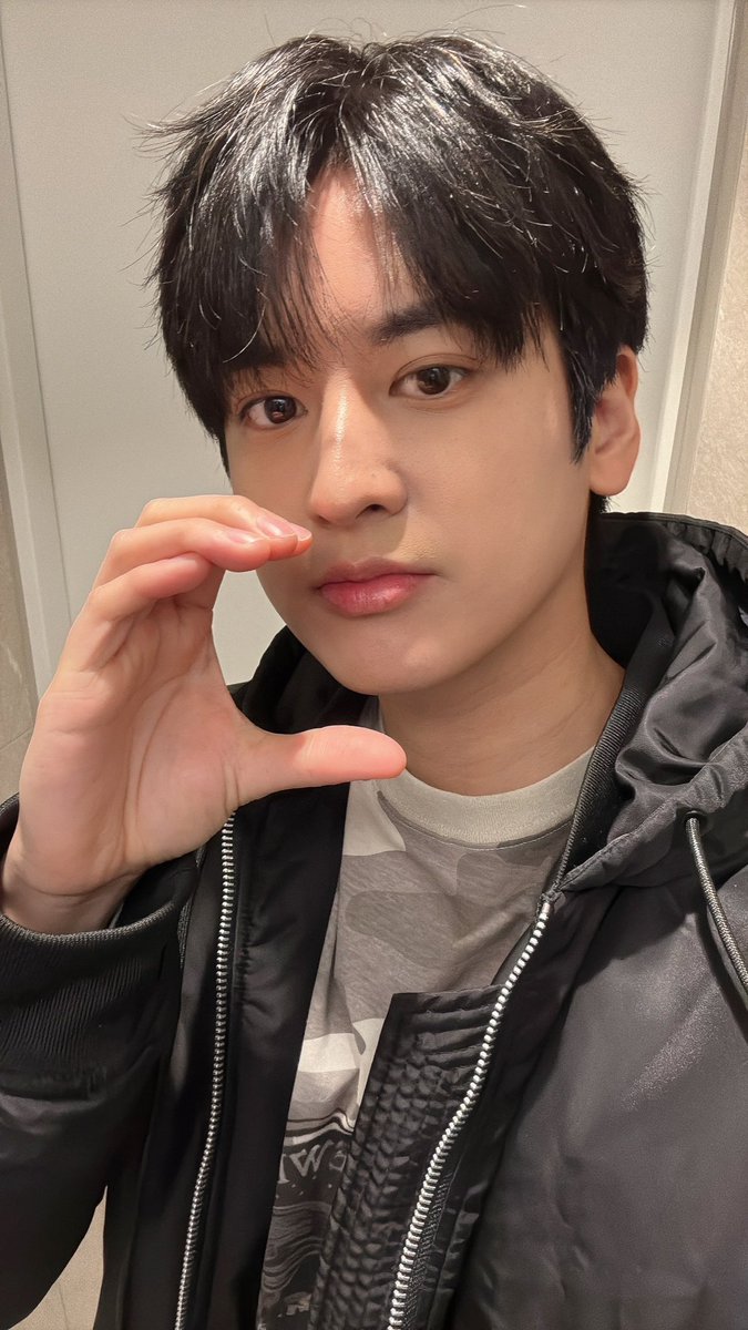 bee 🌸 tweet media