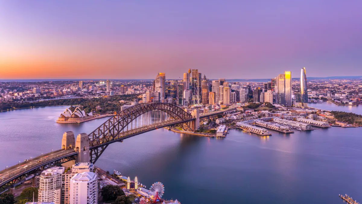 GDU's tweet photo. 🦘 Explore your path to Australia! Discover visa options, cities, and lifestyle tips to make your move seamless and rewarding. Start your adventure down under today! - https://t.co/UZuGDche3m

#australia #Australiamigration #expatadvice #moving-tips #none #UKworkers #WorkVisa https://t.co/DIjV5iPJTu