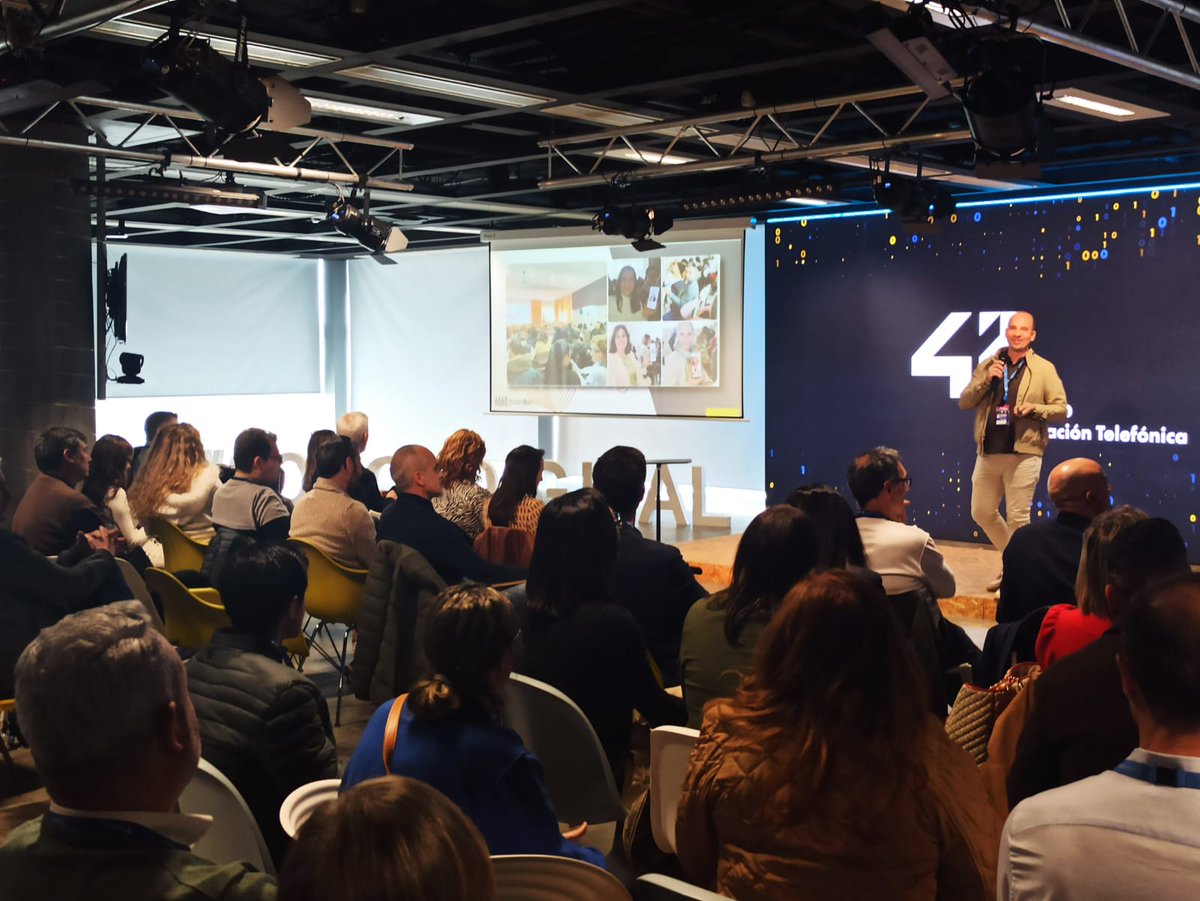 EsDigitalex's tweet photo. 🌀💬 En el marco del 5º Encuentro Somos Digital celebrado hoy en Madrid, Espacios Digitalex ha participado con dos Flash Talks en las que se han compartido iniciativas y buenas prácticas en torno a la capacitación digital.
#EspaciosDigitalex #CompetenciasDigitales https://t.co/7XKL8YxCS0