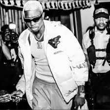Naija102FM's tweet photo. Np - Love somebody by @flagboiera  Ontop #WorkChop wt @GodwinAruwayo &amp; @Joypanam
#TuneIn https://t.co/U6jF4AUKHx