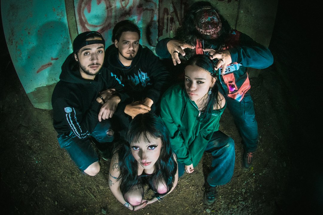 Metal Contraband tweet media