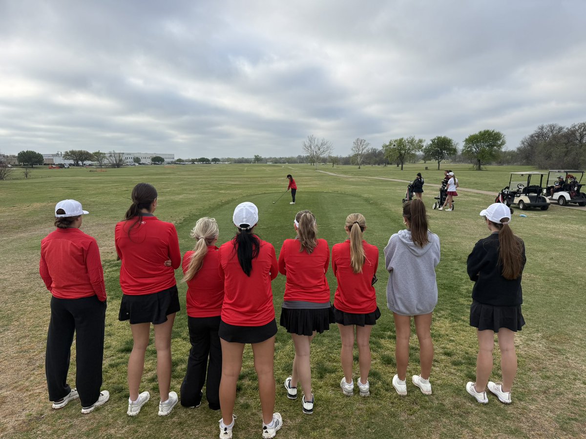 Ponder_Golf's tweet photo. Varsity Girls District Tournament Round I
Wish these ladies luck as they compete for a spot at regionals! #FAM1LY #LLCN @blitzemD @ponderisdlions https://t.co/cYs2FICzXF