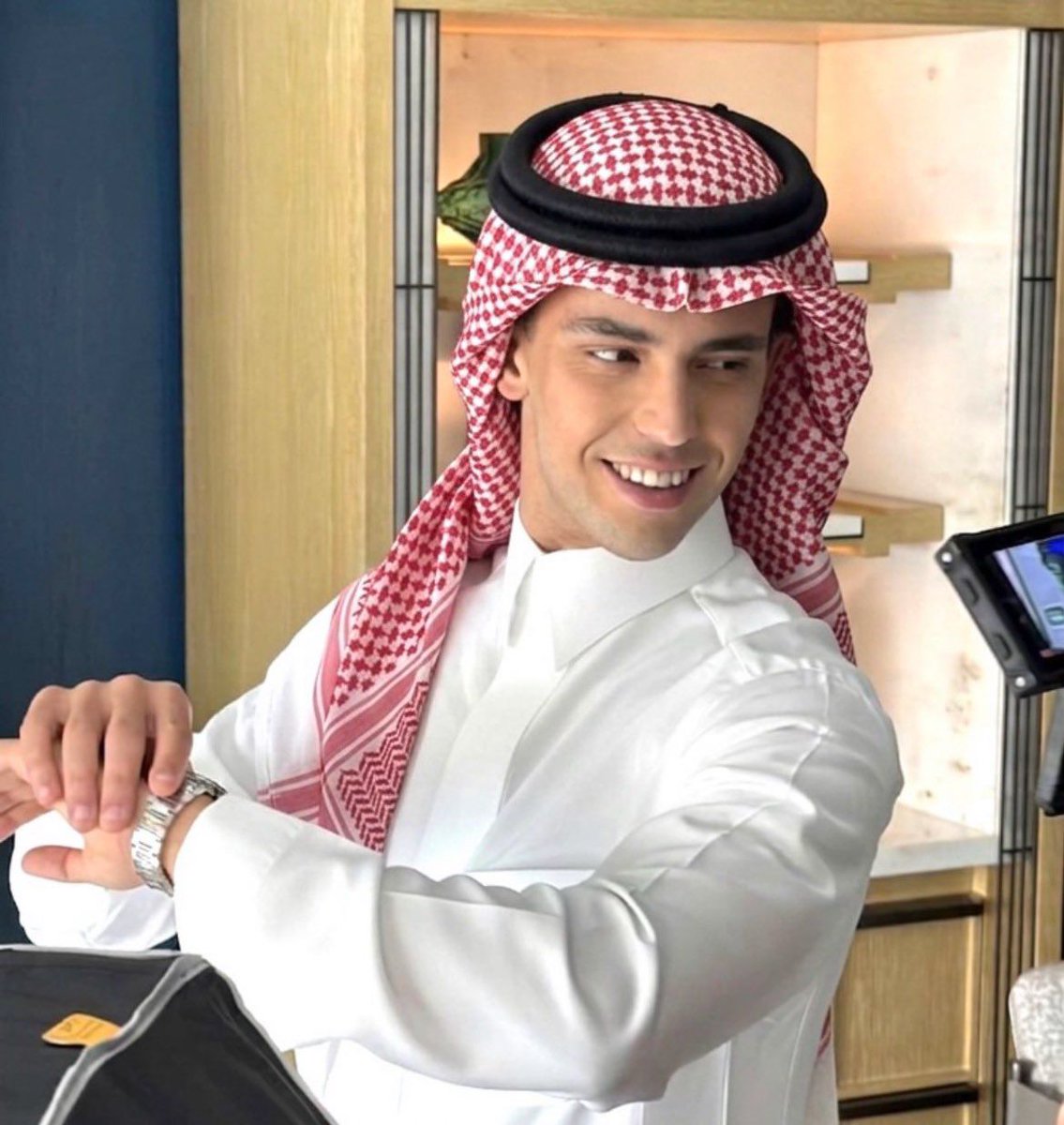 A 10🤍 tweet media