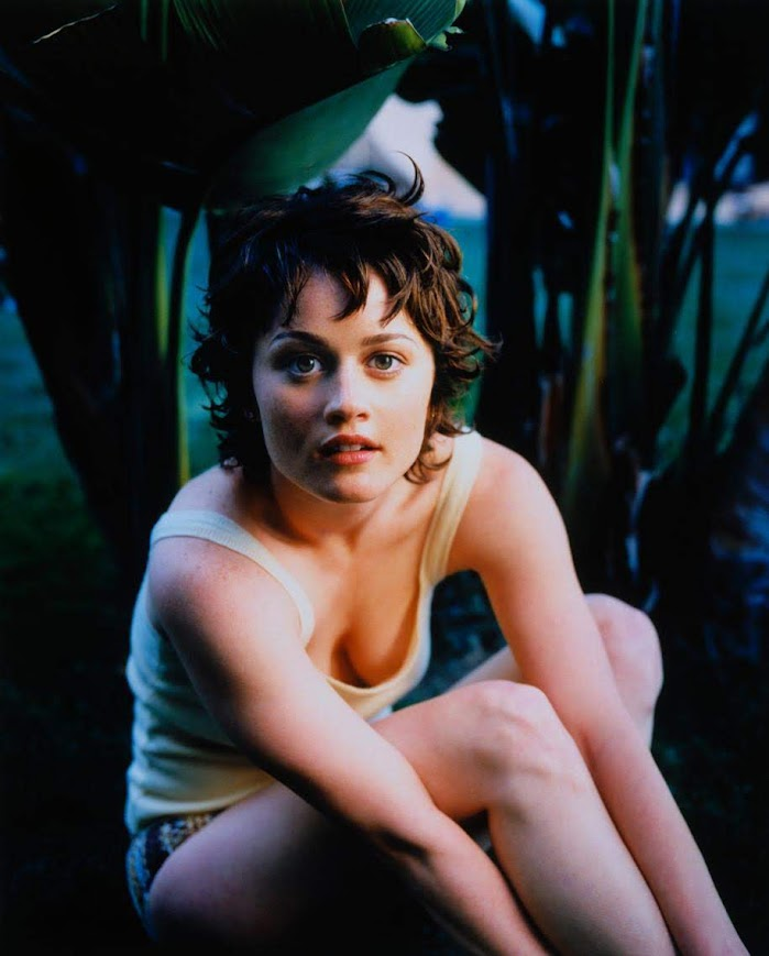 remnantsofpast's tweet photo. Robin Tunney, 1999

Photos by Lorenzo Agius https://t.co/lrcP5kYMa1