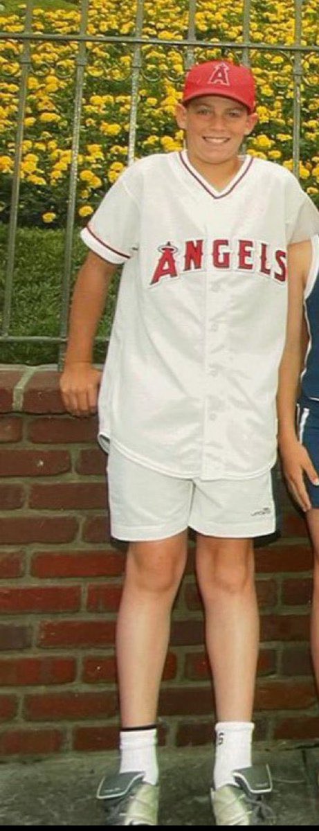 LA Angels UK tweet media