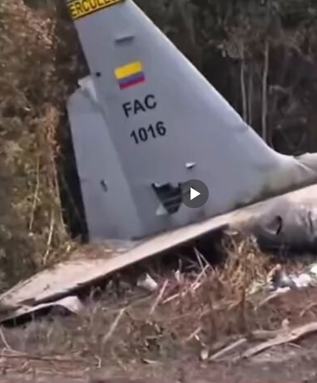 31 BILLONES 
31 BILLONES 
31 BILLONES 
Eso pagó Petro a juntas comunales y cabildos el TRÁFICO HUMANO para llenar plazas.

31 BILLONES que pudo evitar el GENOCIDIO DE PACIENTES y que 13 aeronaves con soldados y policías  cayeran por falta de mantenimiento, como el Hércules.