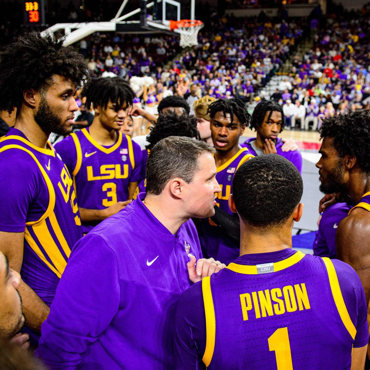 MOMSTER “Tea🫖” tweet media