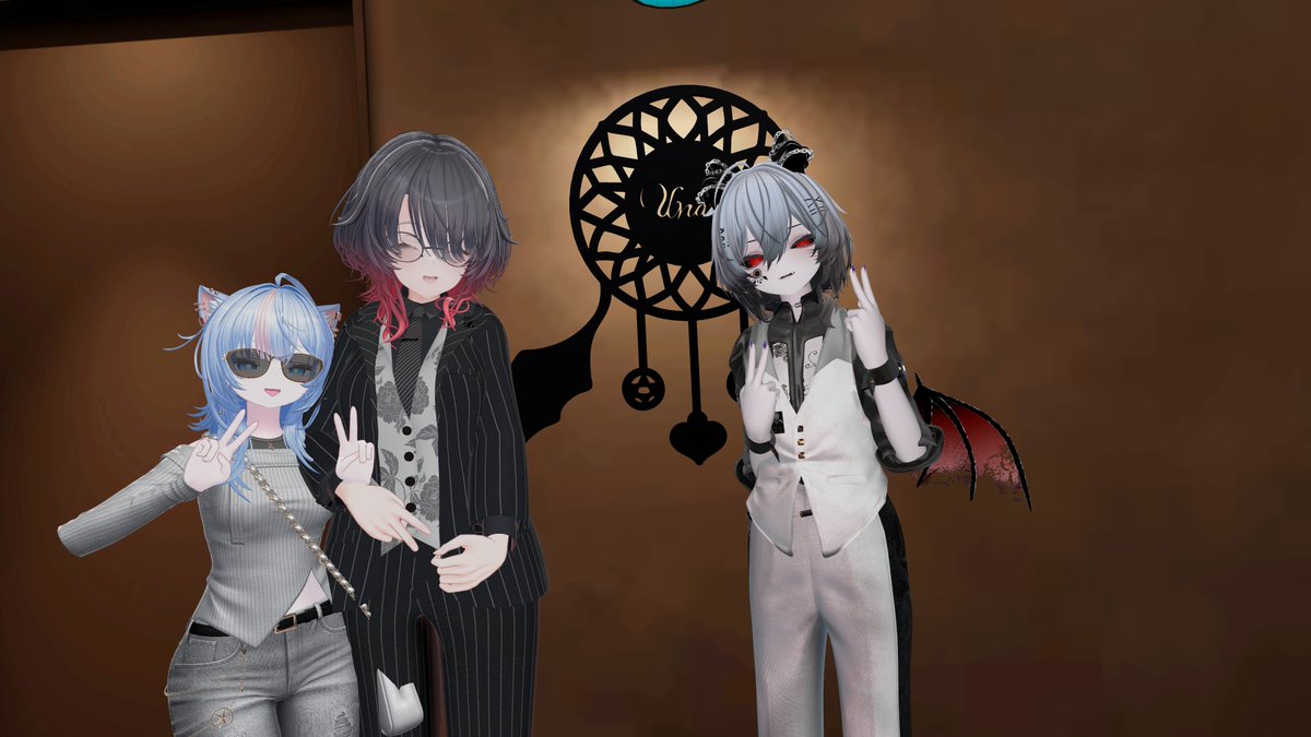 Bar_undo_VRC's tweet photo. 本日の営業を終了致しました~
ちょっと新人君がトラブルで来れませんでしたが私の新しいお姿はどうでしょうか!?可愛いですか!?やったー!
お代は今宵の夢一つ
後ほど回収に参ります。
#Bar_undo #VRChat https://t.co/fbQT9PuhwQ