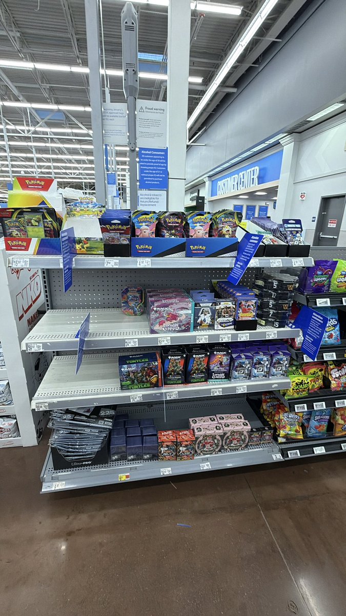 BritBrat tweet media