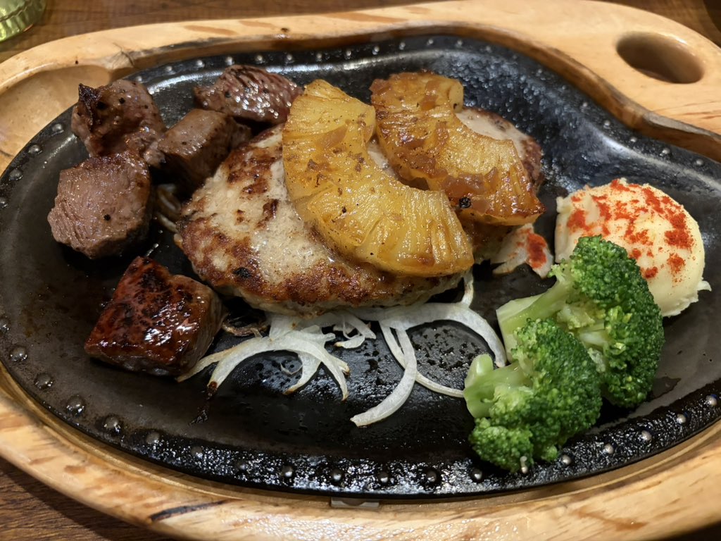 トライアンフ・ニュース tweet media