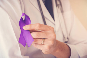 El 26 de marzo se celebra el Día de Conciencia sobre la Epilepsia o Día Púrpura,  con la finalidad de concienciar a la población mundial acerca de la  epilepsia, así como visibilizar los derechos de las personas que la  padecen y organizar eventos y actividades para apoyar