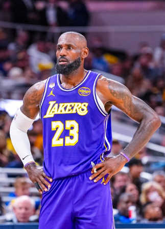 M.O.D.A.F.O.K.A tweet media