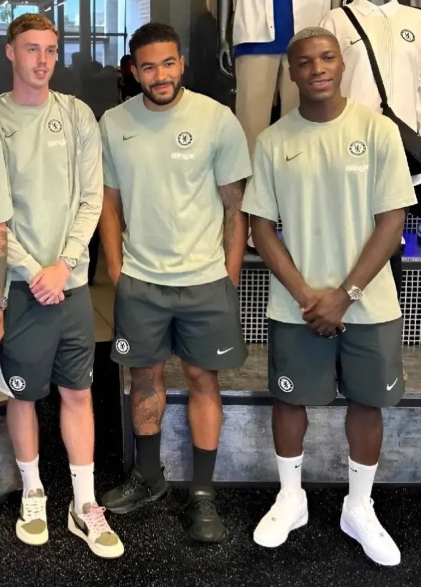 Blue_boy tweet media