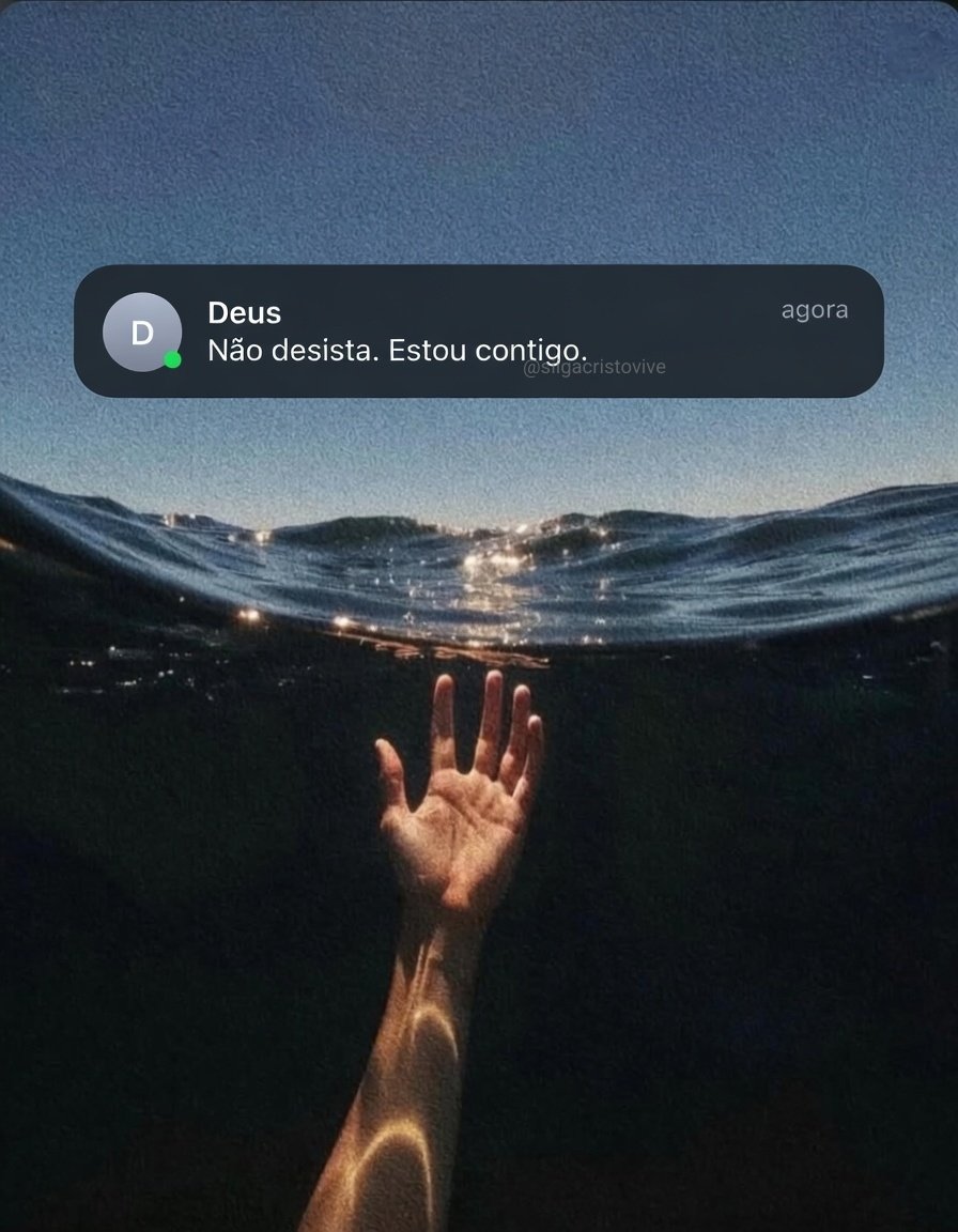 Cris†o Vive | † tweet media